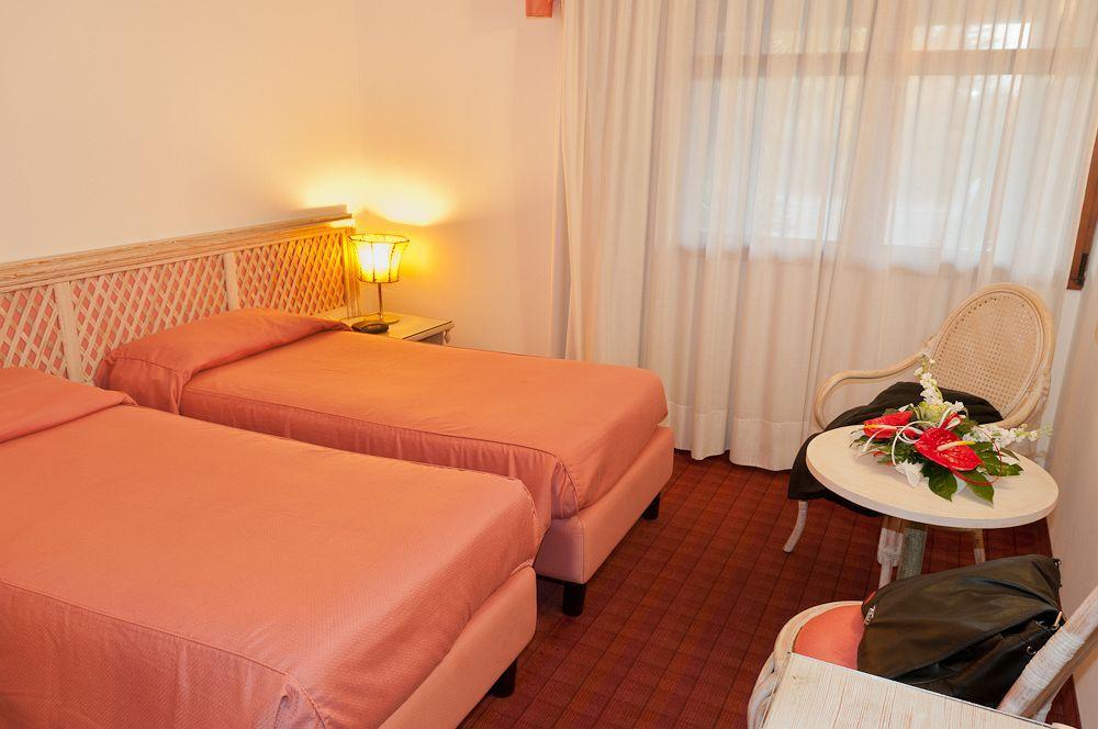Hotel Villa Isabela Sant'Angelo  Екстер'єр фото
